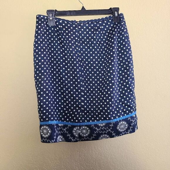 Ann Taylor LOFT Polka Dot Skirt - Picture 4 of 7